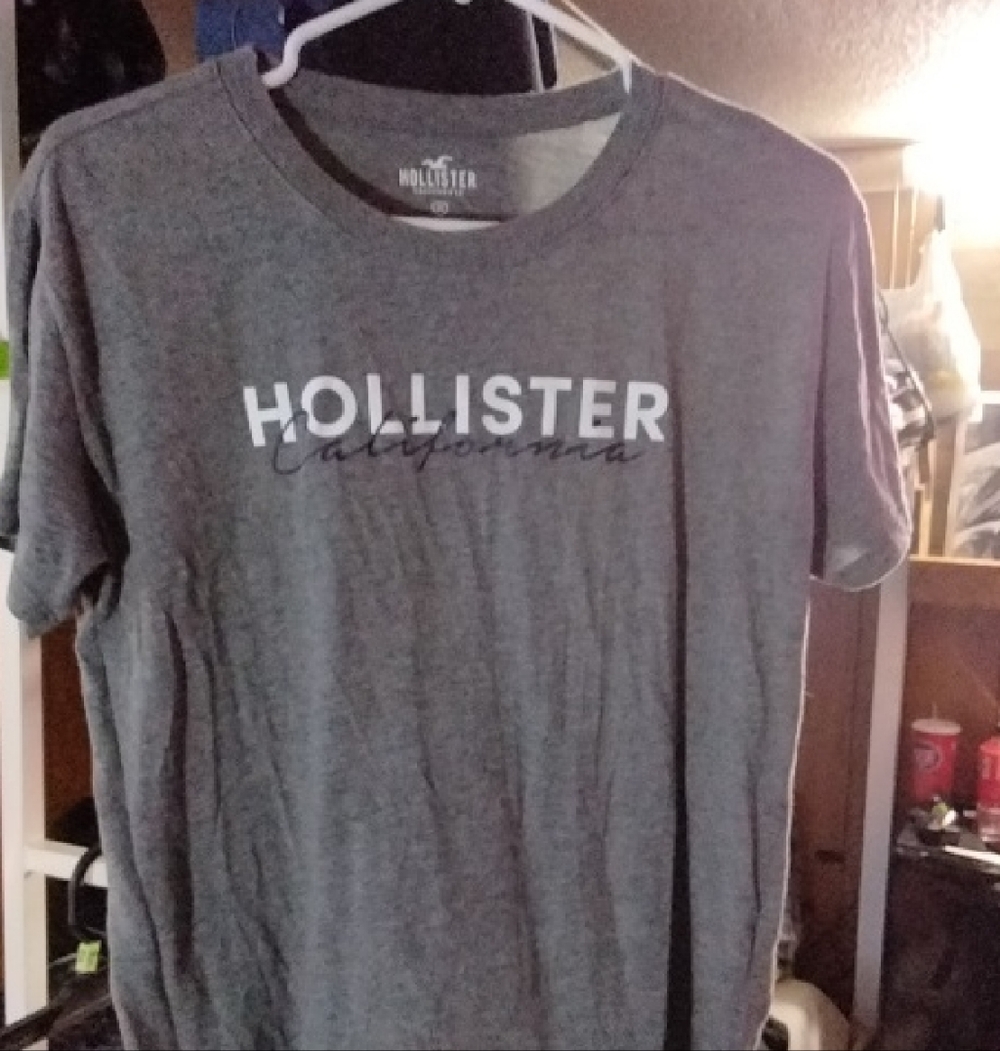 Hollister Heather Gray Tee